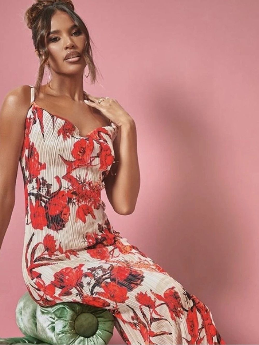 PrettyLittleThing Red Floral Plissé Maxi Dress - size 6 NWT